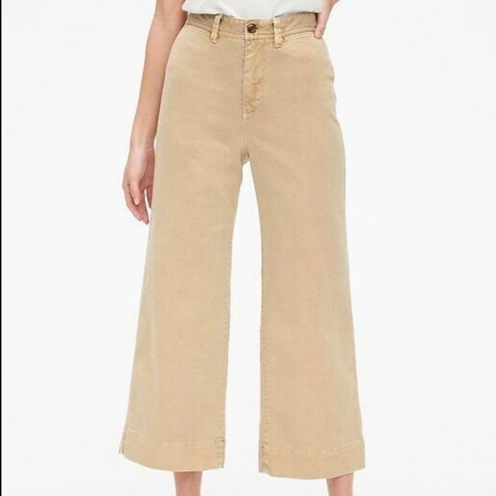Gap High Rise Wide Leg Crop jeans in Tan size 6 Tall